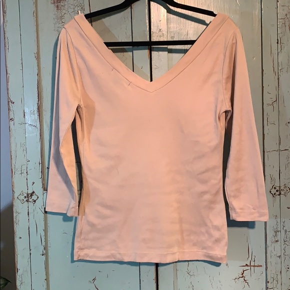 Banana Republic 3/4-Sleeve, V-Neck Top - Picture 2 of 5